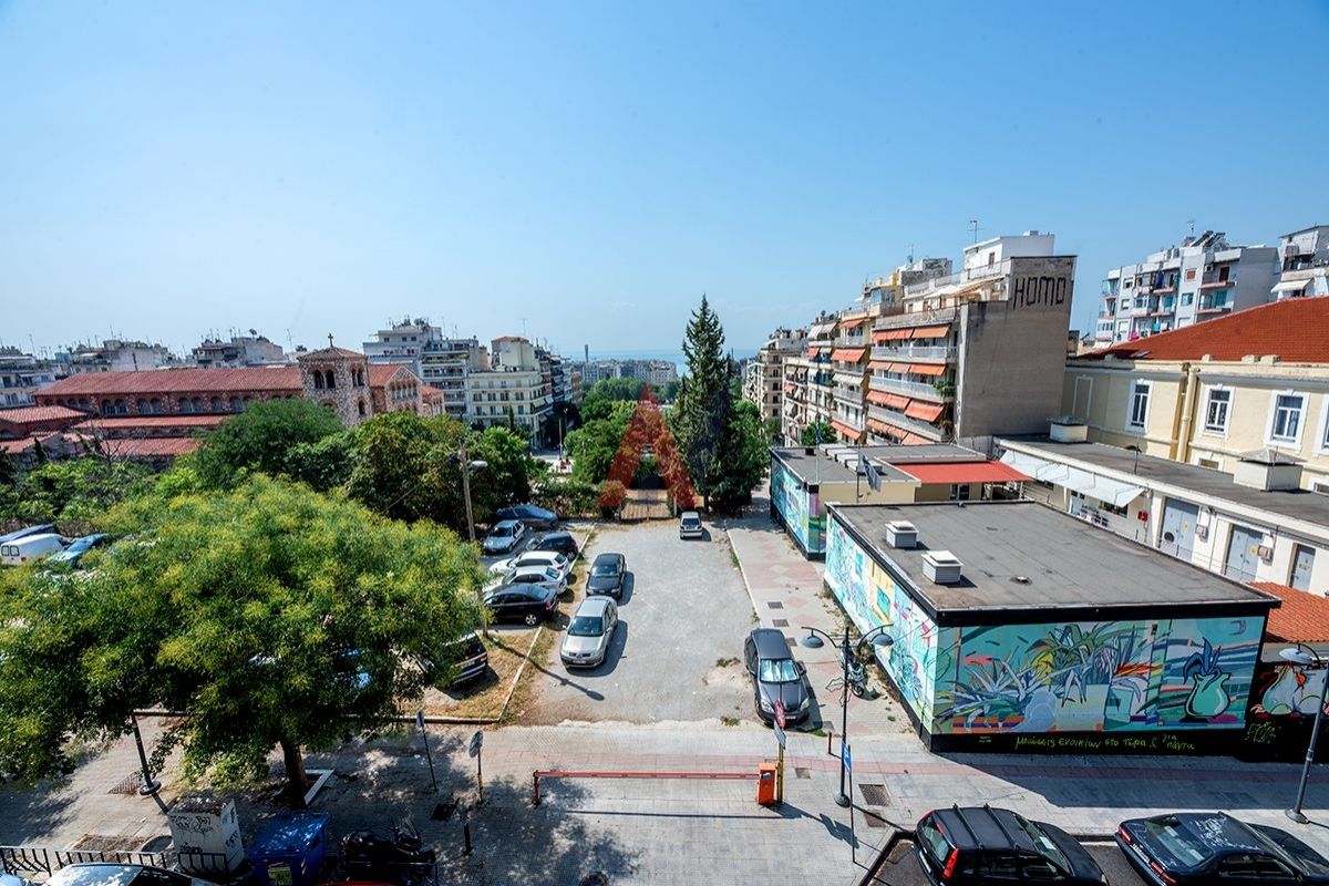 For sale 3rd floor Apartment 90sqm Kassandros Center Thessaloniki 