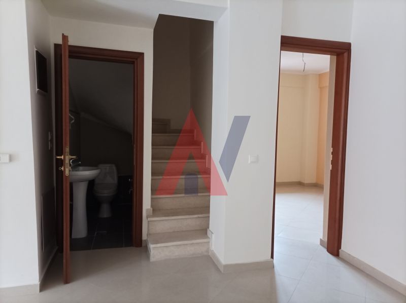 For sale 2nd floor Maisonette 105sqm Asvestochori Thessaloniki 