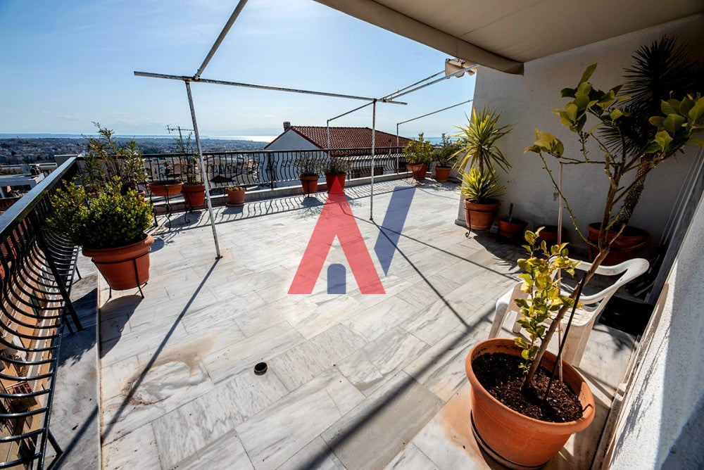 For sale 3rd floor Maisonette 216 sq m Constantinoupolitika Thessaloniki 