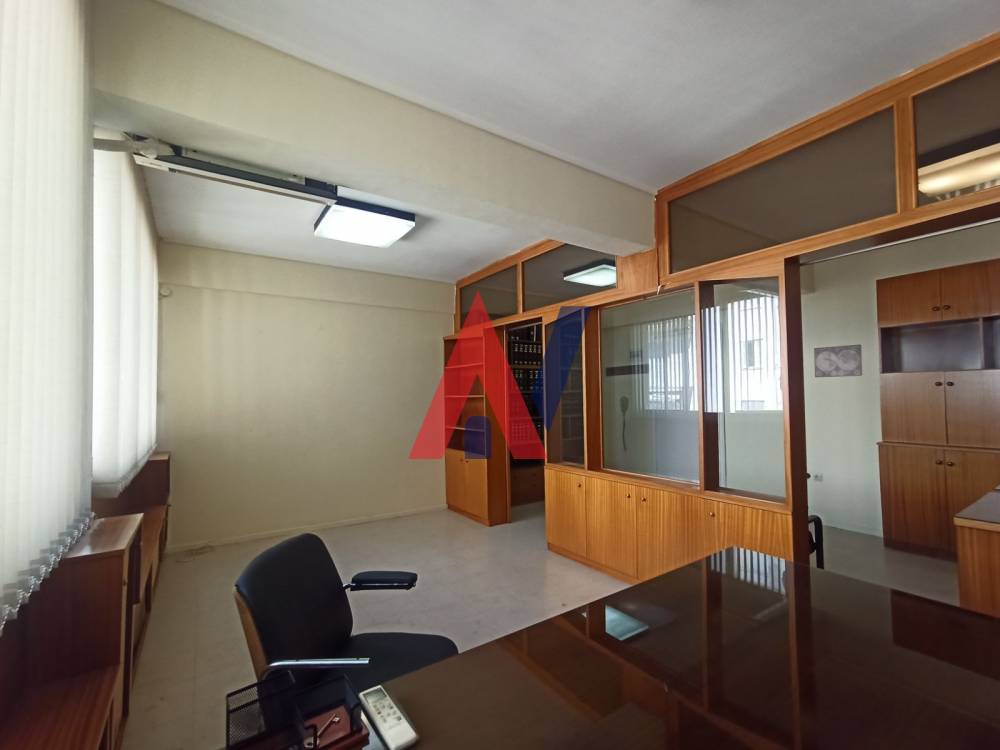 For rent 6th floor Office 40 sq m Center Thessaloniki 