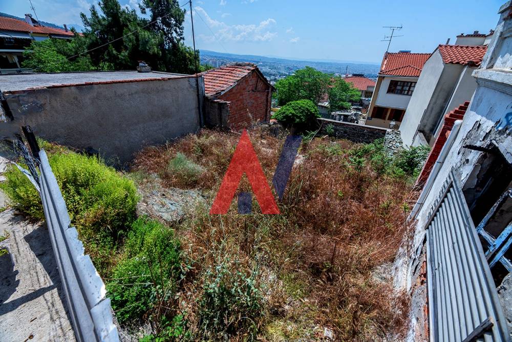 Plot for sale 200sqm Ano Poli, Thessaloniki 