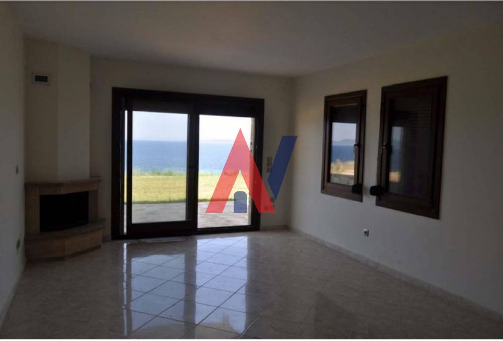 For sale 1st floor Maisonette 130sqm Nea Roda Halkidiki 