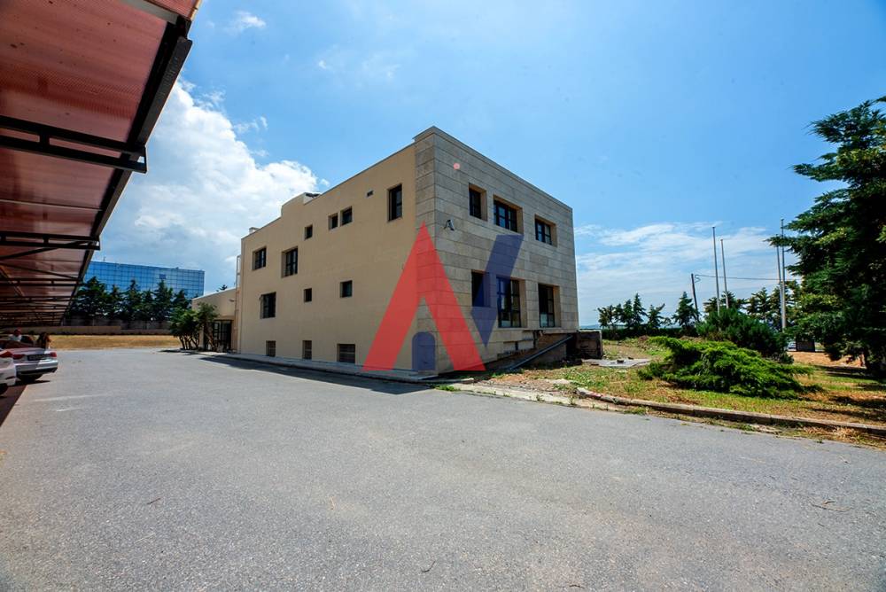 Ενοικιάζεται Επαγγελματικό Κτίριο 1.300τμ Mediterranean Cosmos Πυλαία Θεσσαλονίκη