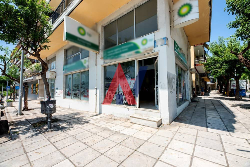 For rent 3 levels Shop 310 sq m Xirokrini Thessaloniki 