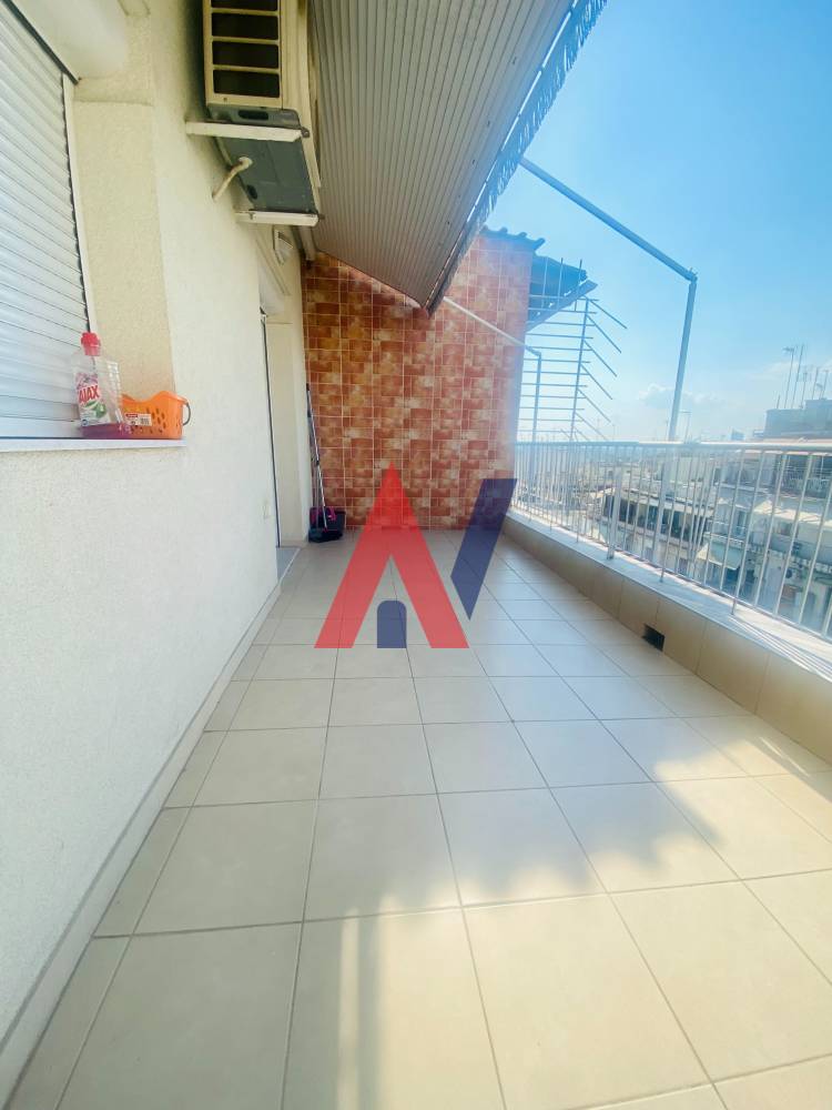 For sale 7th floor Studio 44 sq.m. Center of Thessaloniki