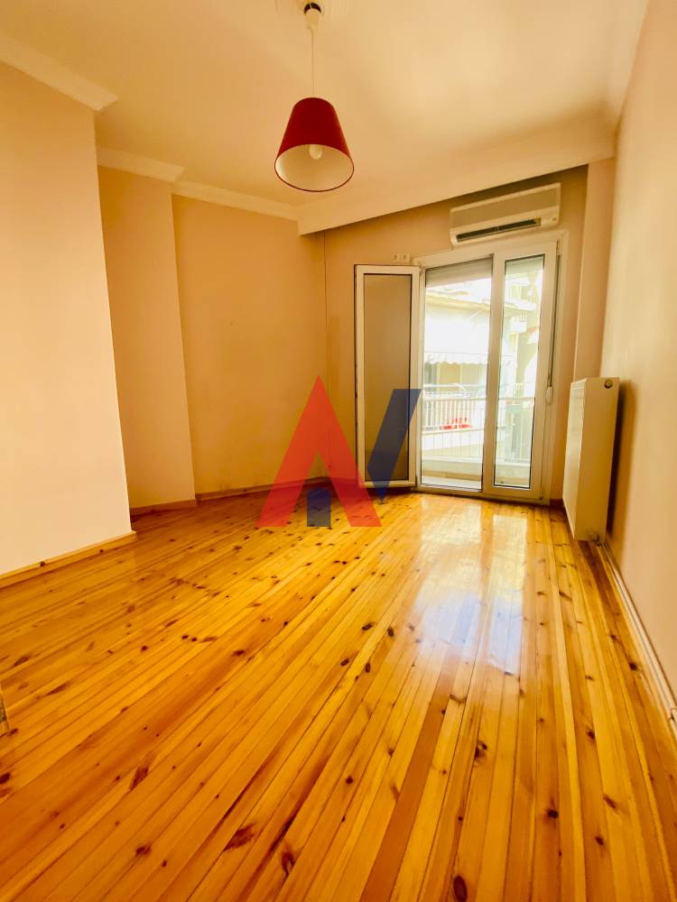 For sale 4th floor Apartment 70sqm Botsari Center Thessaloniki