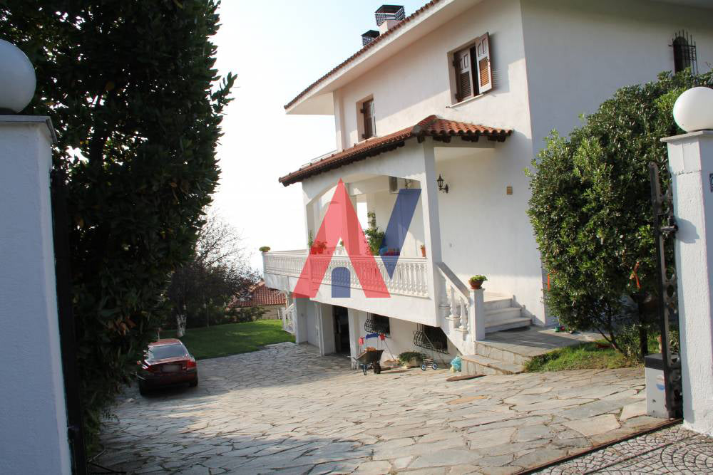 For sale 3 level Detached House 460sqm Panorama Thessaloniki 