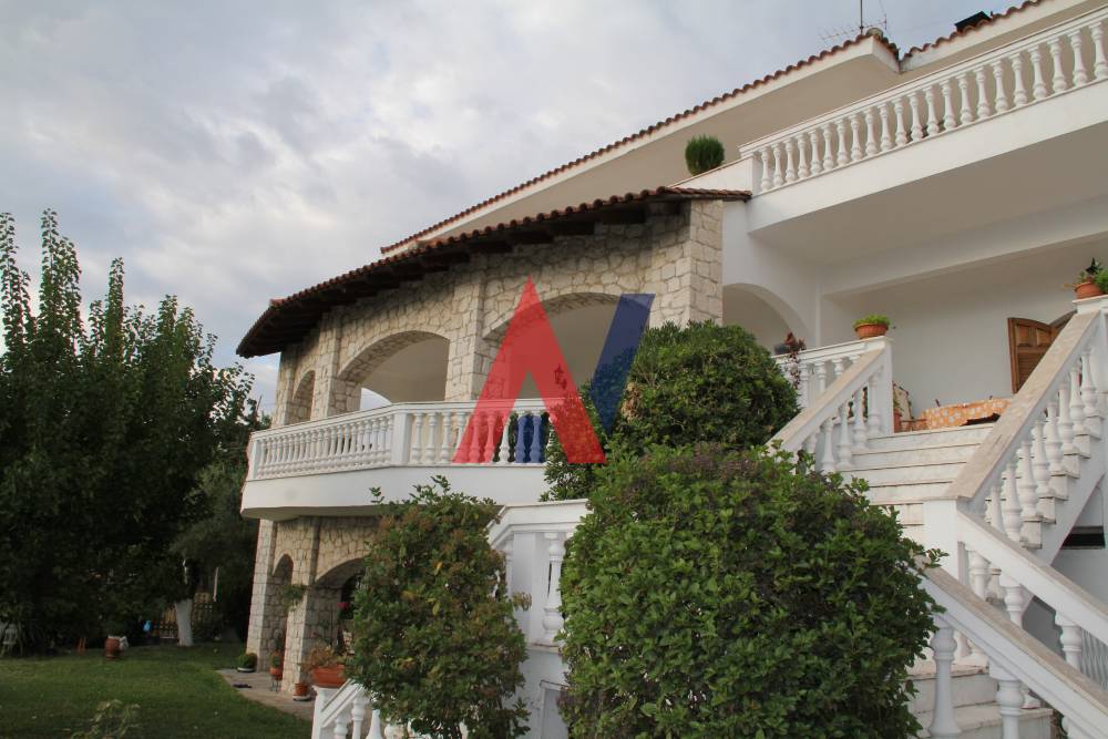 For sale 3 level Detached House 460sqm Panorama Thessaloniki 