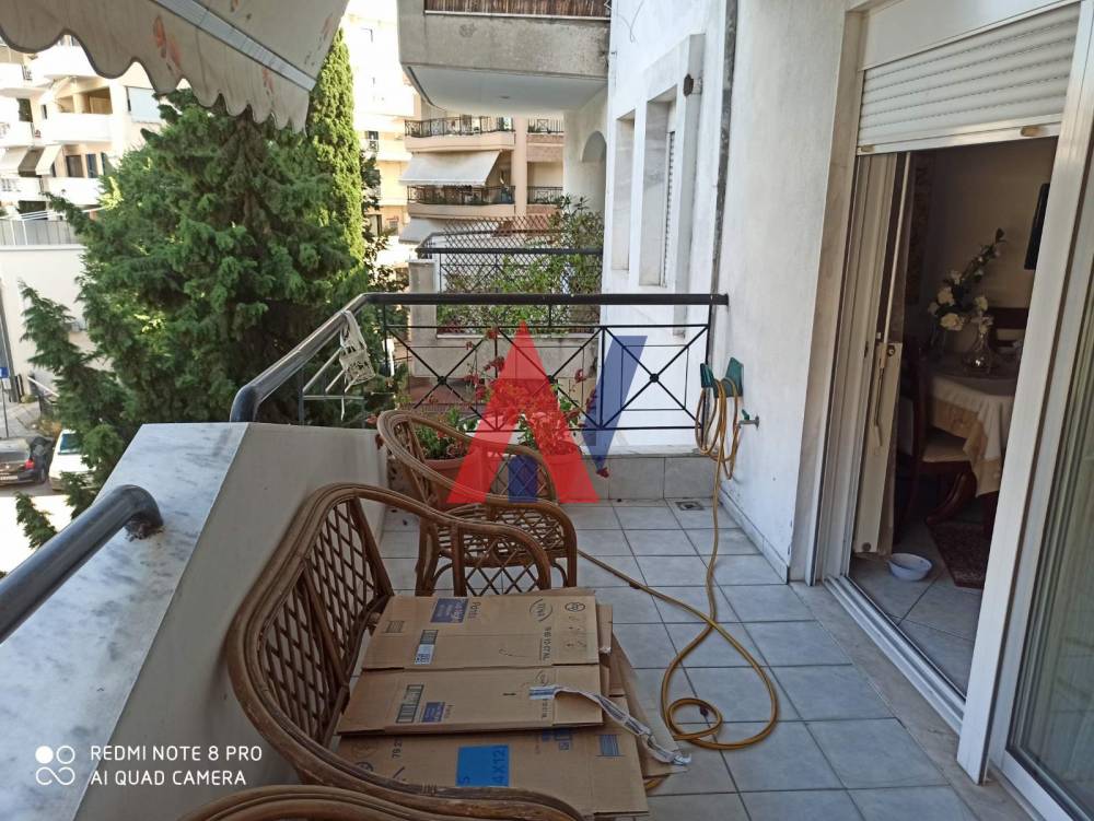 Продавам апартамент на 3-ти етаж 100кв.м. Voulgari Източен Солун 