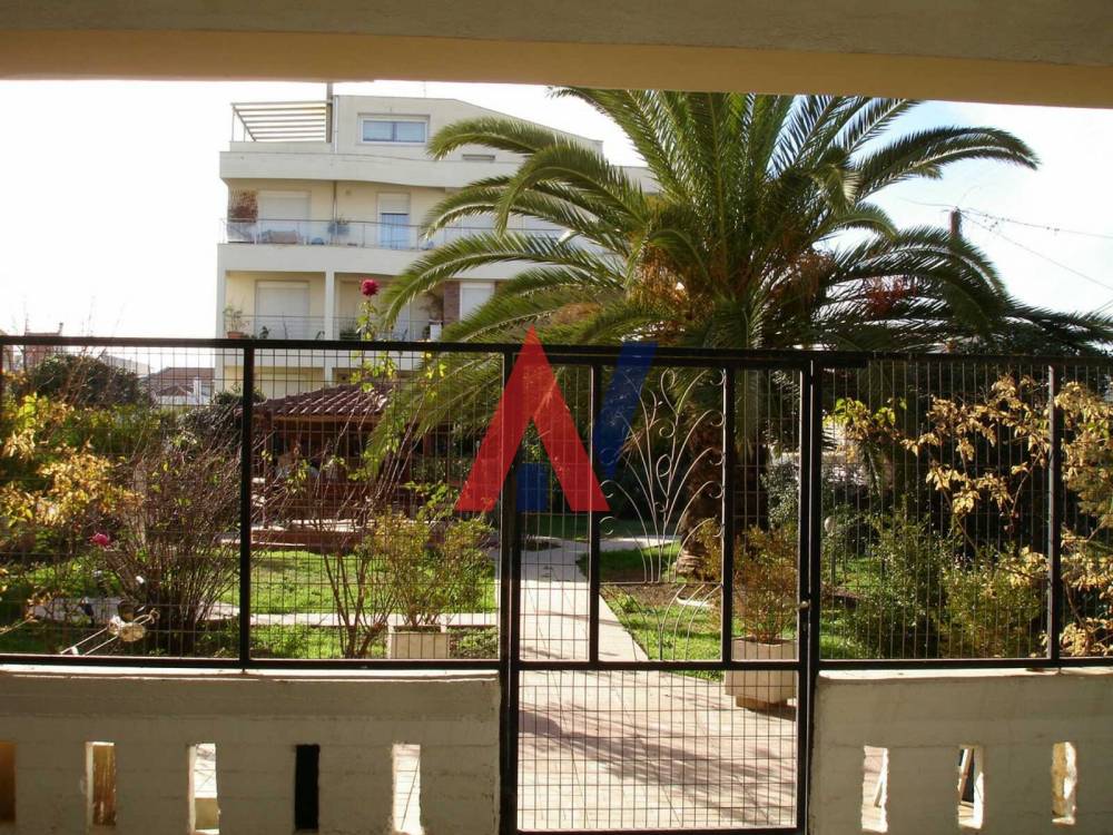 For sale 2nd floor Apartment 250sqm Pylaia Thessaloniki 