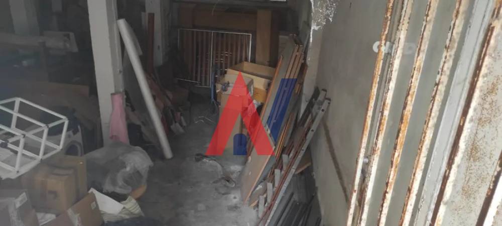 Semi-Basement Warehouse 220sqm for sale Hippocrates Center Thessaloniki 