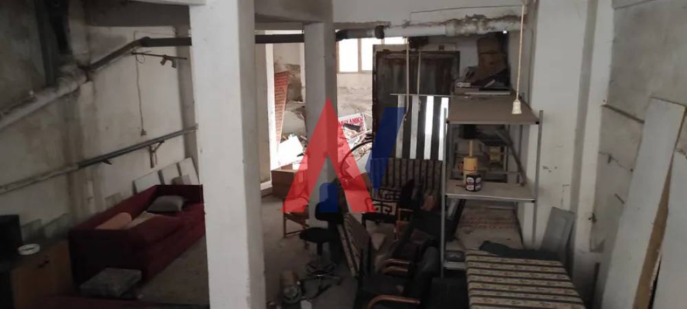 Semi-Basement Warehouse 220sqm for sale Hippocrates Center Thessaloniki 