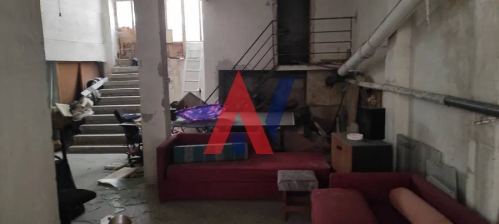 Semi-Basement Warehouse 220sqm for sale Hippocrates Center Thessaloniki 