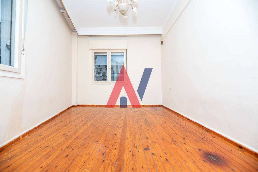 For sale Half-floor studio 60 sq m Neapoli Thessaloniki 