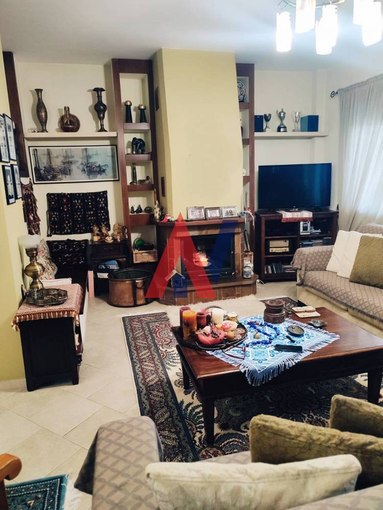 For sale 2nd floor Maisonette 210sqm Nea Moudania Halkidiki 