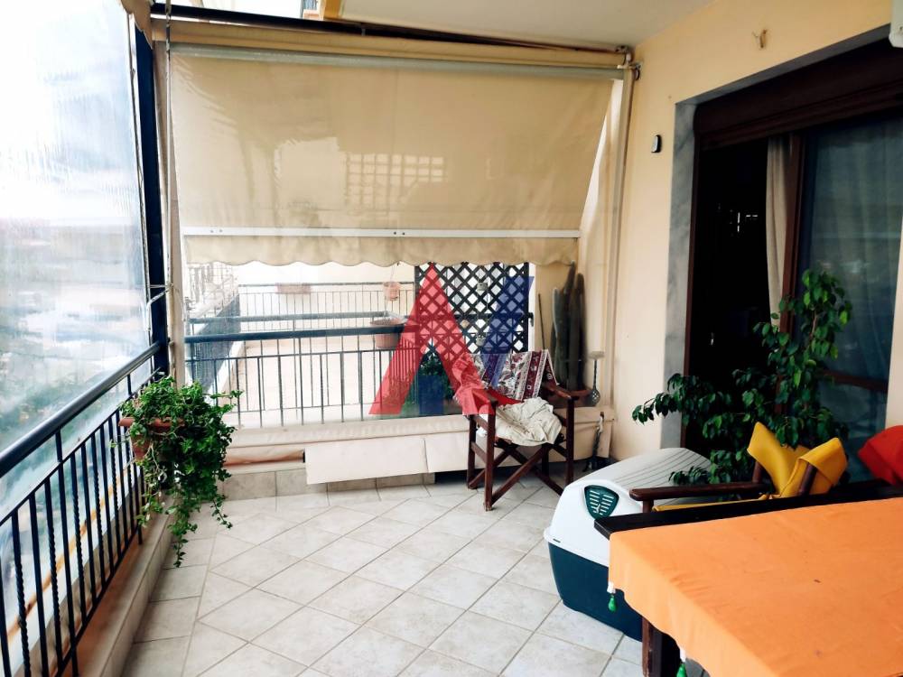 For sale 2nd floor Maisonette 210sqm Nea Moudania Halkidiki 