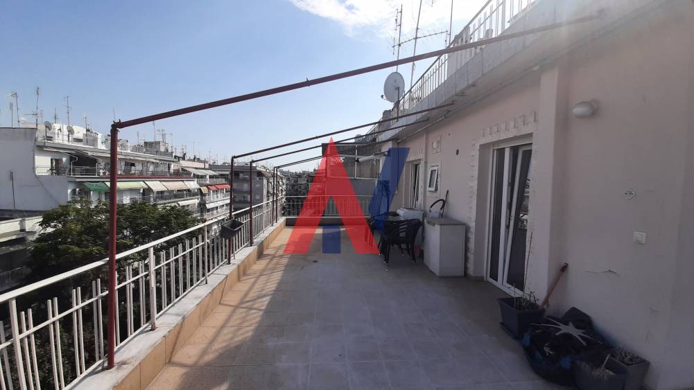 For sale 5th floor Studio 45 sqm Botsari Thessaloniki 