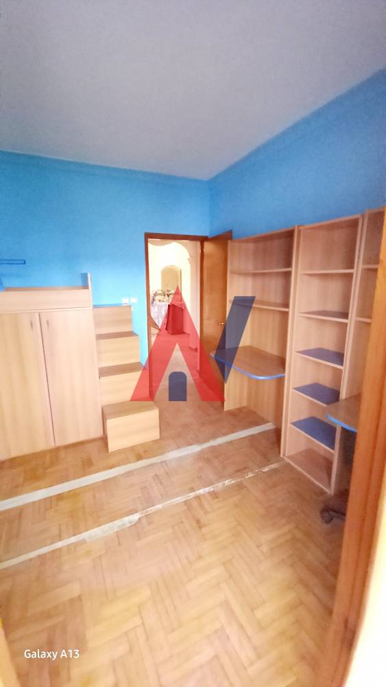 Продавам 2-ри етаж Апартамент 123кв.м Ставруполи Солун 