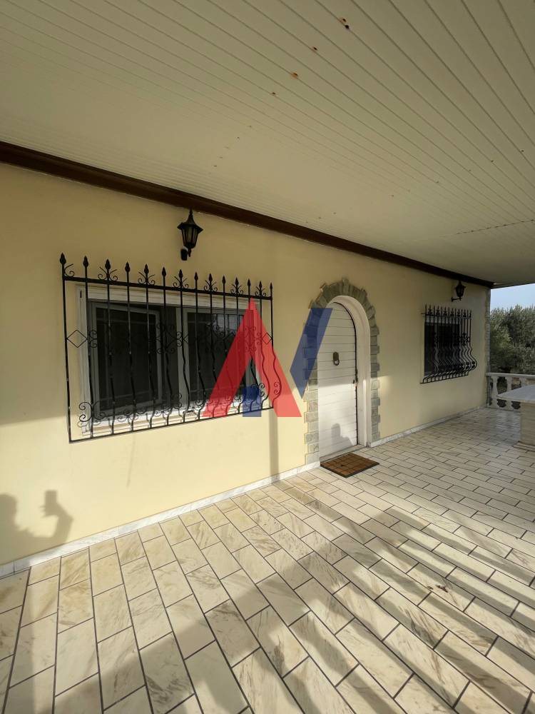 За продажба Приземен етаж Самостоятелна къща 54sqm Epanomi Perichora Солун 