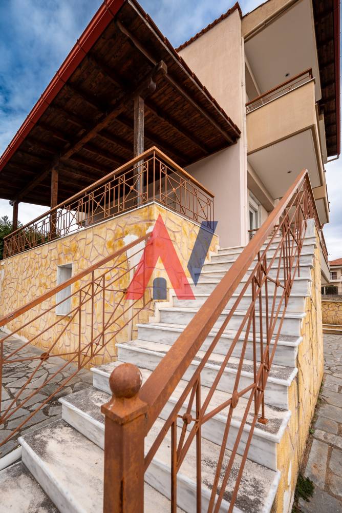 Продава 3 нива Самостоятелна къща 170 кв.м Drymos Perichora Солун 