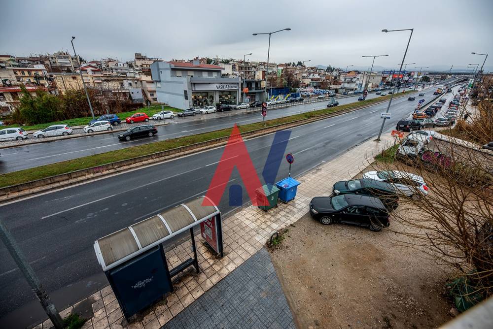 Πωλείται 4 επιπέδων Κατάστημα 240τμ Λαγκαδά Σταυρούπολη Θεσσαλονίκη