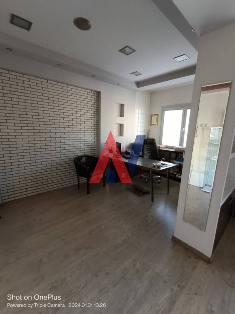 For sale, 2nd floor Office 65 sq.m. Antigonidon Square, Center Thessaloniki 