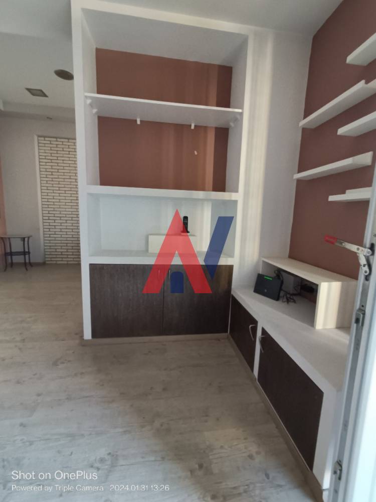 For sale, 2nd floor Office 65 sq.m. Antigonidon Square, Center Thessaloniki 