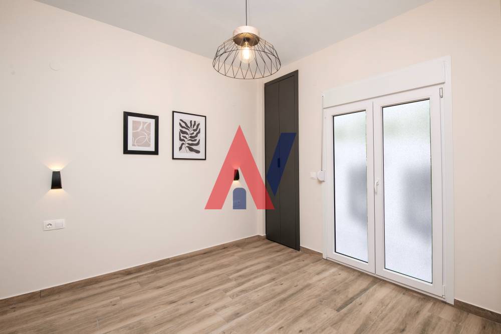 For sale 1st floor Studio 39sqm Papafi Center Thessaloniki 