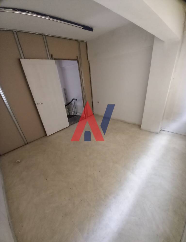 Shop for rent 60 sqm Xirokrini Thessaloniki 