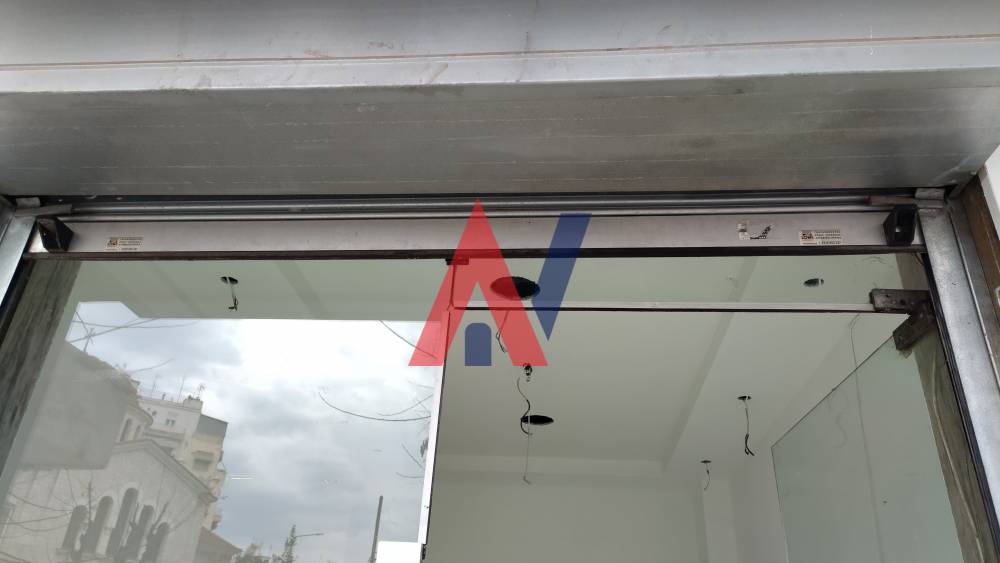 For sale Ground Floor Shop 22 sqm Panagia Faneromeni Center Thessaloniki 