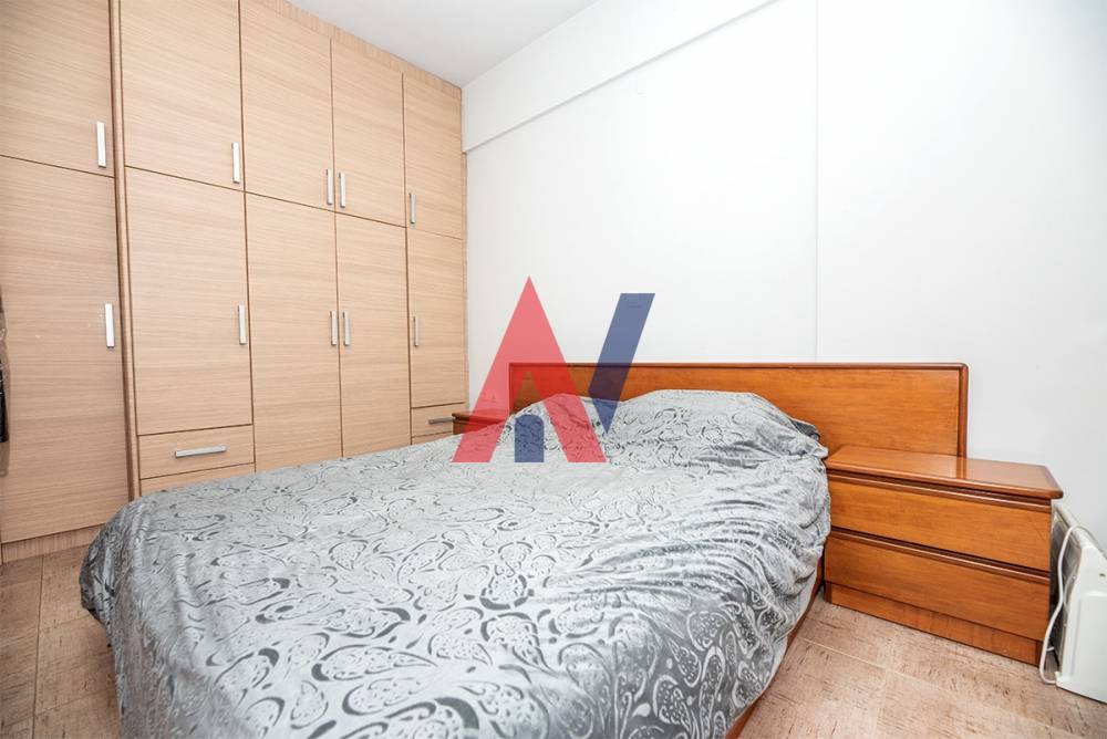Продавам апартамент на 2-ри етаж 74кв.м Агия Параскеви Перихора Солун 