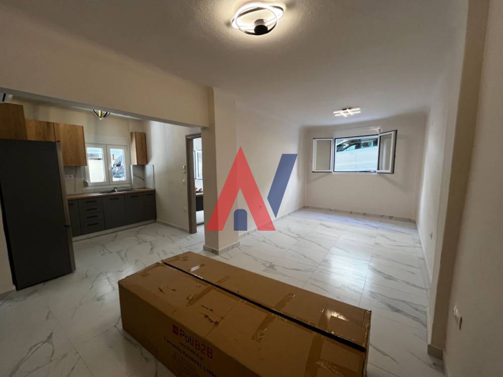 For sale Semi-basement Apartment 58 sq.m Hippocrates Center Thessaloniki 