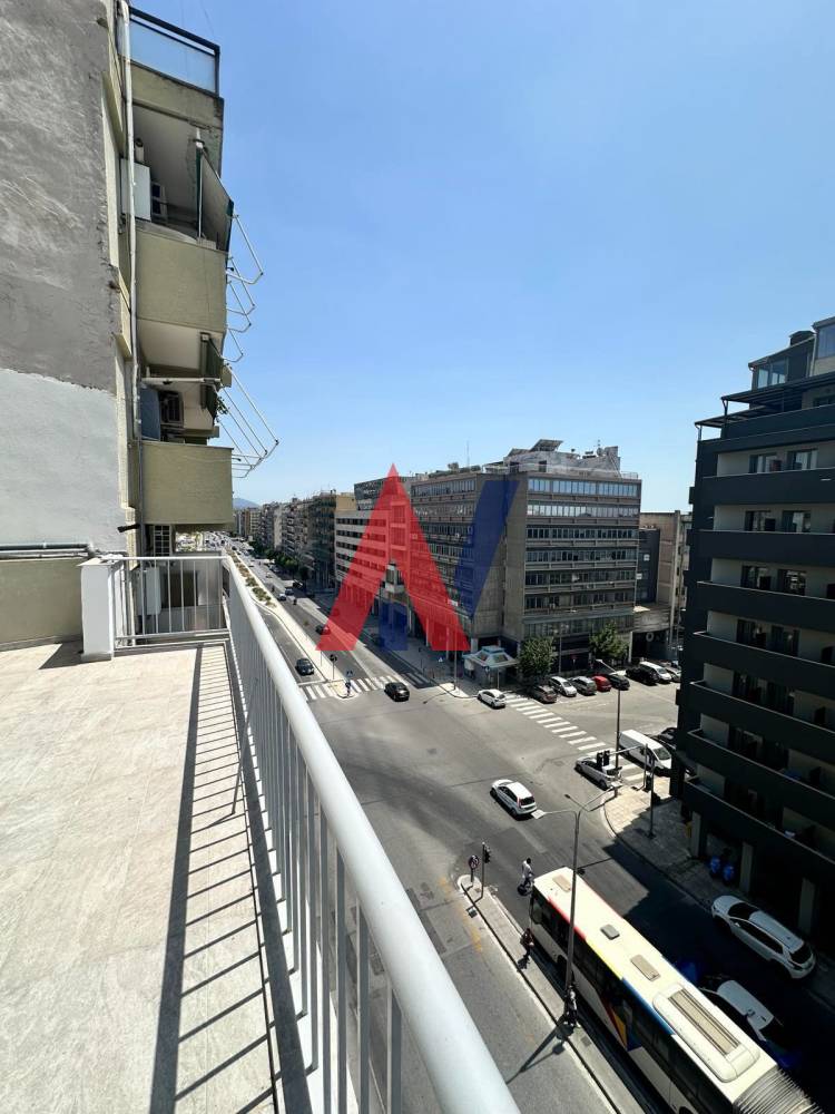 For sale 5th floor Studio 61 sq.m. Monastiri Center Thessaloniki 