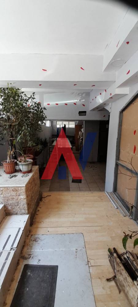 Semi-basement Shop for sale 250sqm Martiou Thessaloniki 