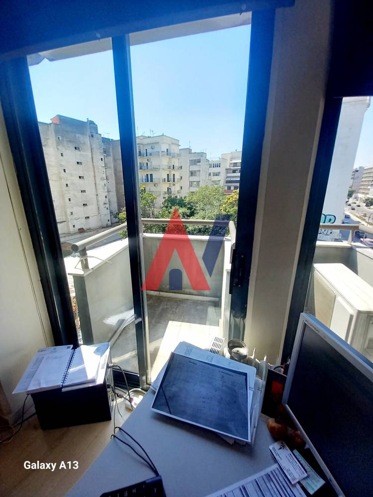 For sale 4th floor Office 50 sqm Vardaris Center Thessaloniki 