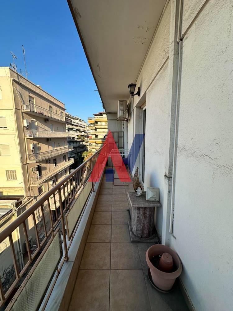 For sale 5th floor Apartment 72 sqm Analipsi Botsari Thessaloniki 