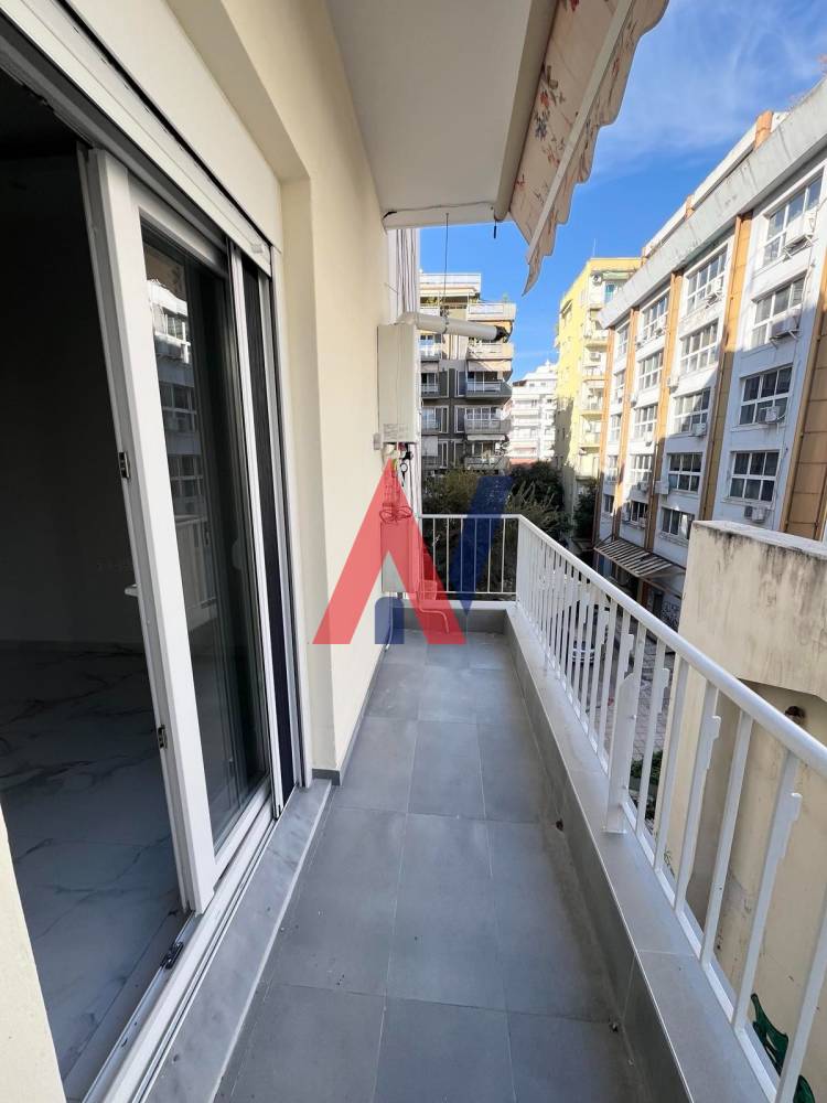 For sale 3rd floor Apartment 51sqm Martio Thessaloniki 