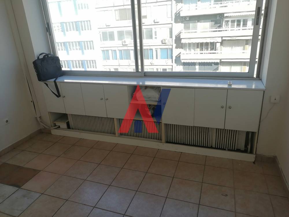 For sale 5th floor Office 60 sqm Center of Thessaloniki 