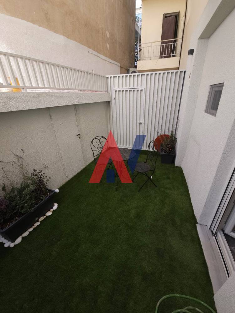 For sale Ground Floor Apartment 68sqm Delphin Botsari Thessaloniki 