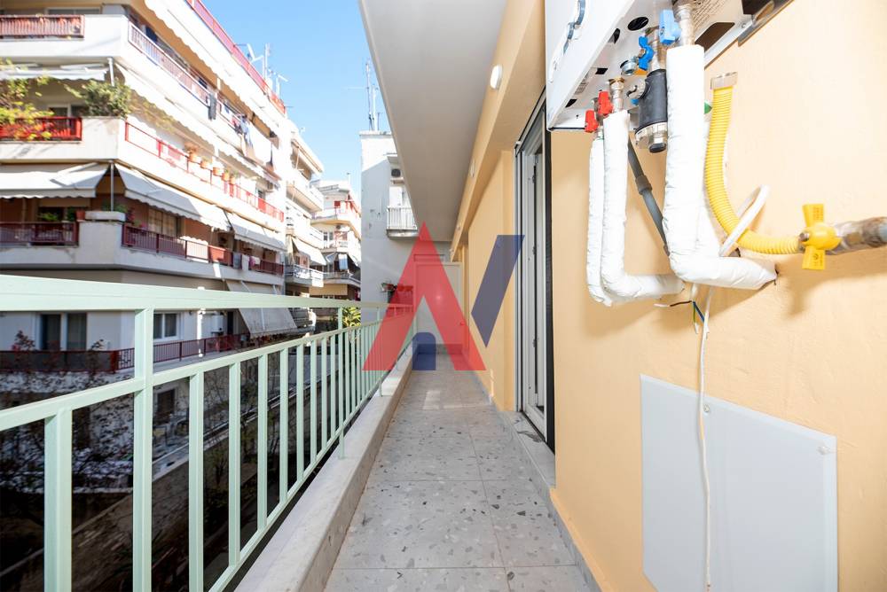 For sale 3rd floor Studio 34sqm Triandria Thessaloniki 