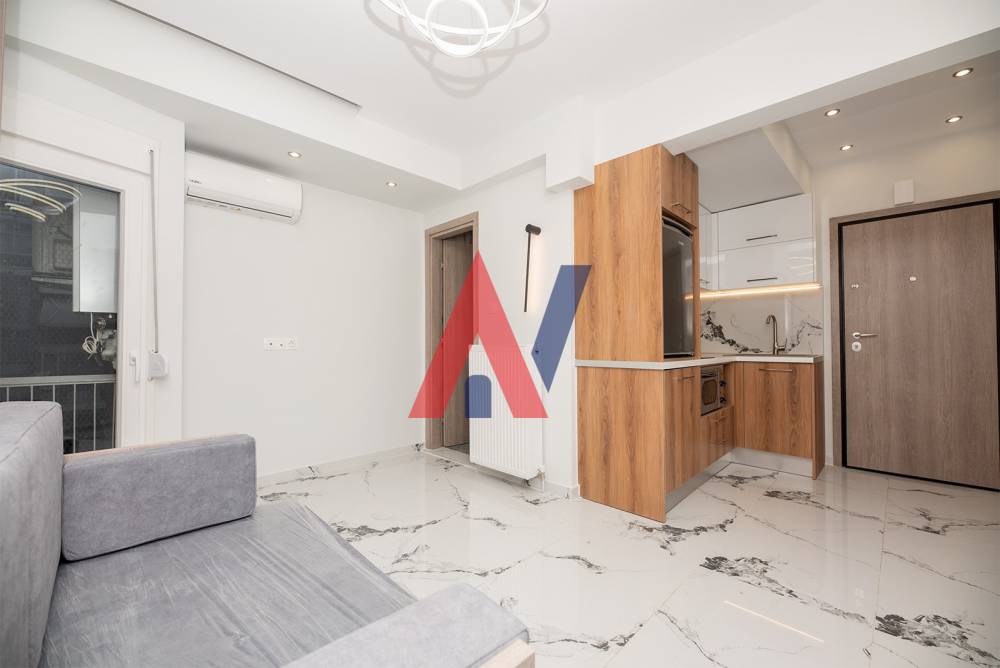 For sale 3rd floor Studio 29sqm Kamara Center Thessaloniki 