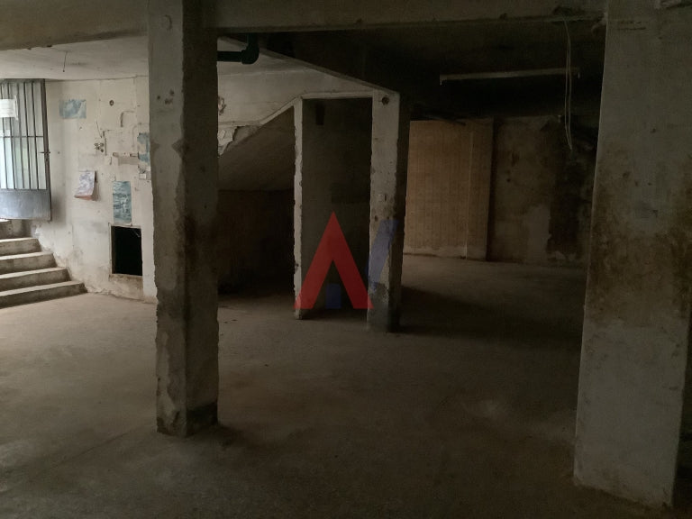 For sale semi-basement Shop 160sqm Kato Toumpa Thessaloniki