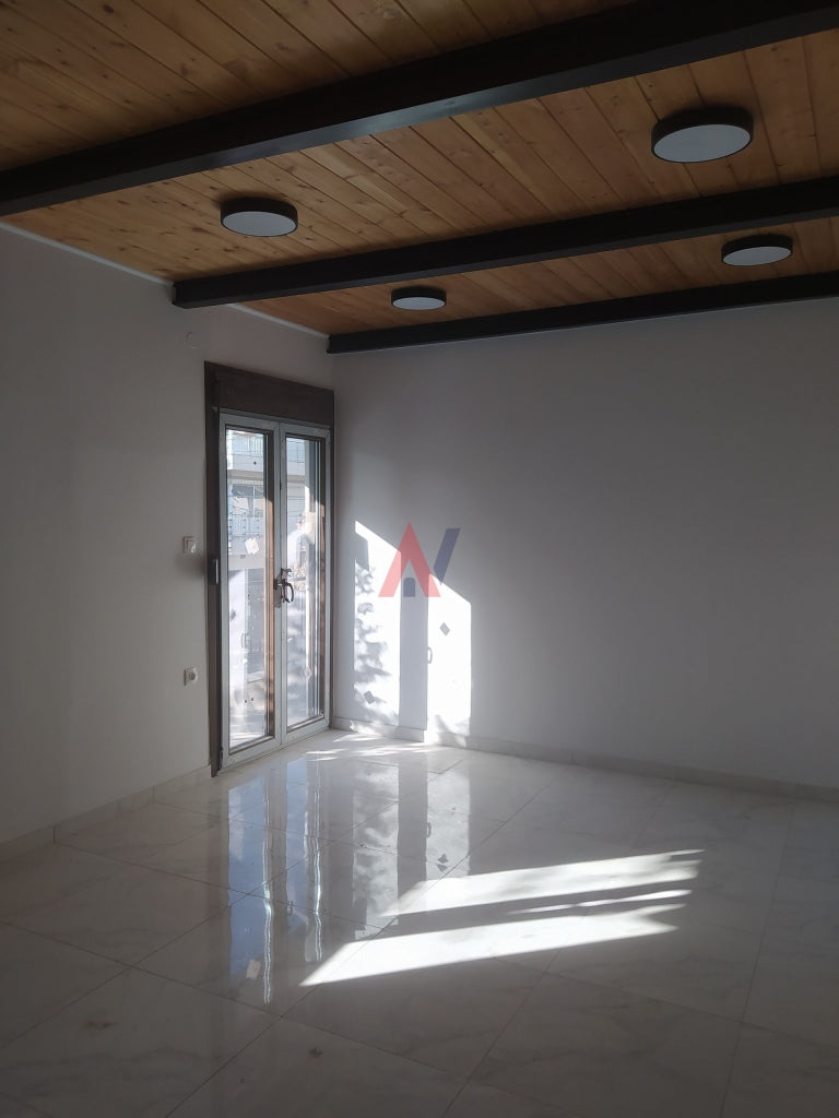 For rent 2nd floor Commercial Space 95sqm Evosmos Thessaloniki