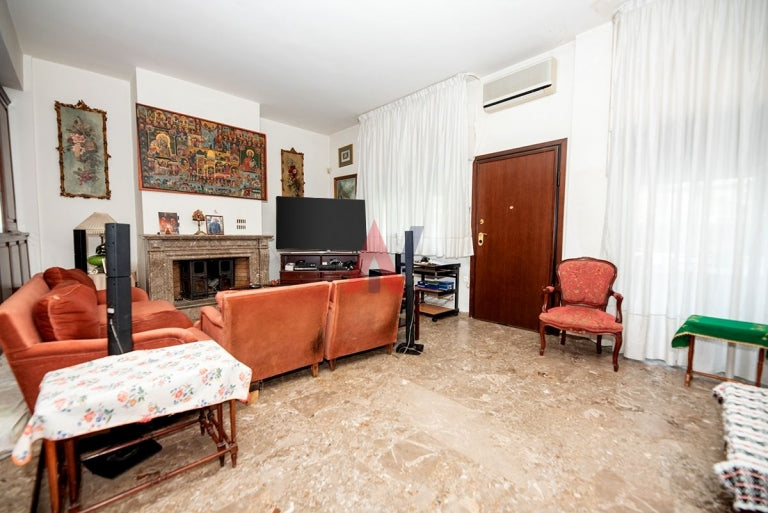 For sale 3 levels Maisonette 220 sq.m. Charilaou Thessaloniki