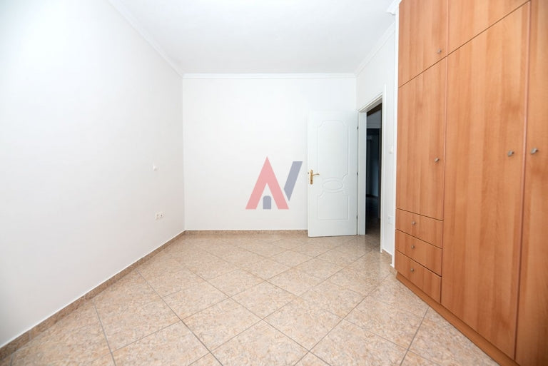 For sale 3 levels Maisonette 180sqm Oreokastro Thessaloniki